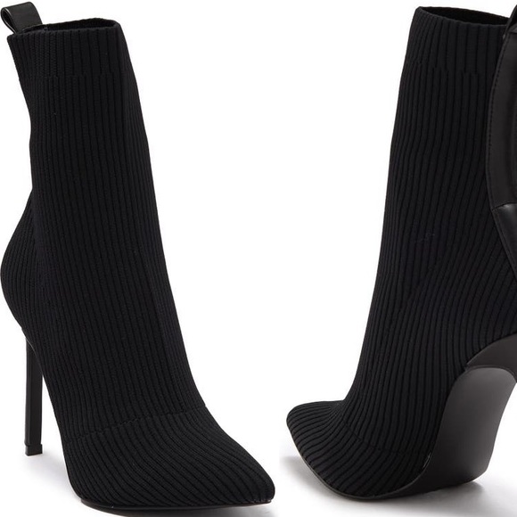 Steve Madden Darra Pointe Bootie - Picture 1 of 4